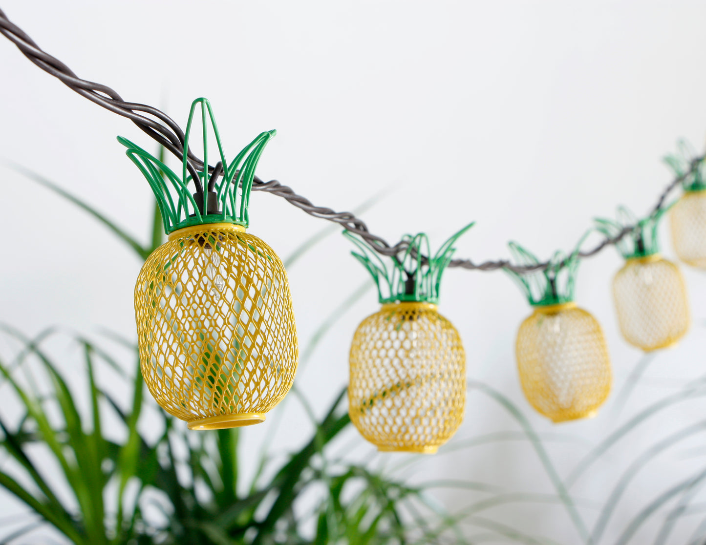 PNEAPPLE STRING LIGHTS